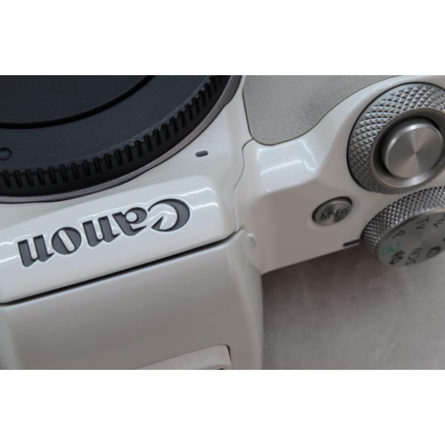 EOS M [中古]Canon Kiss ダブルズームキット ホワイト : 中古