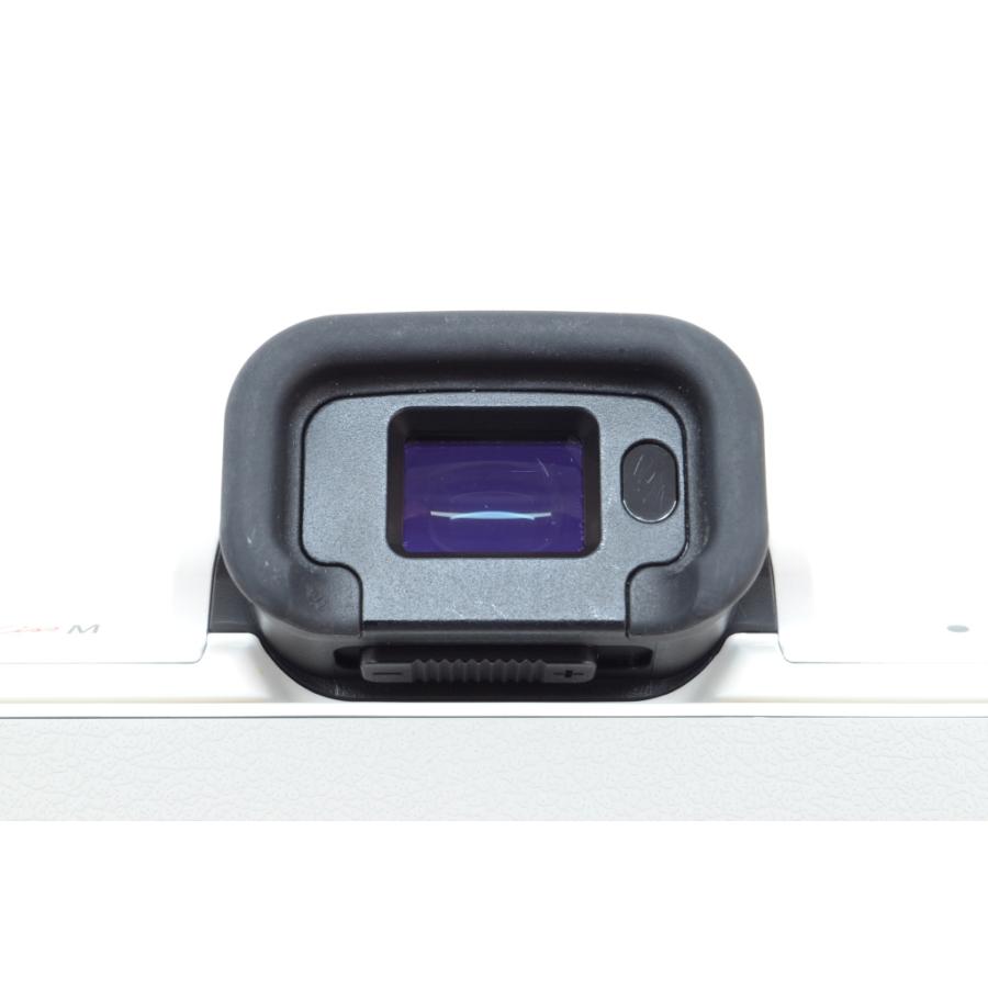 EOS M [中古]Canon Kiss ダブルズームキット ホワイト : 中古