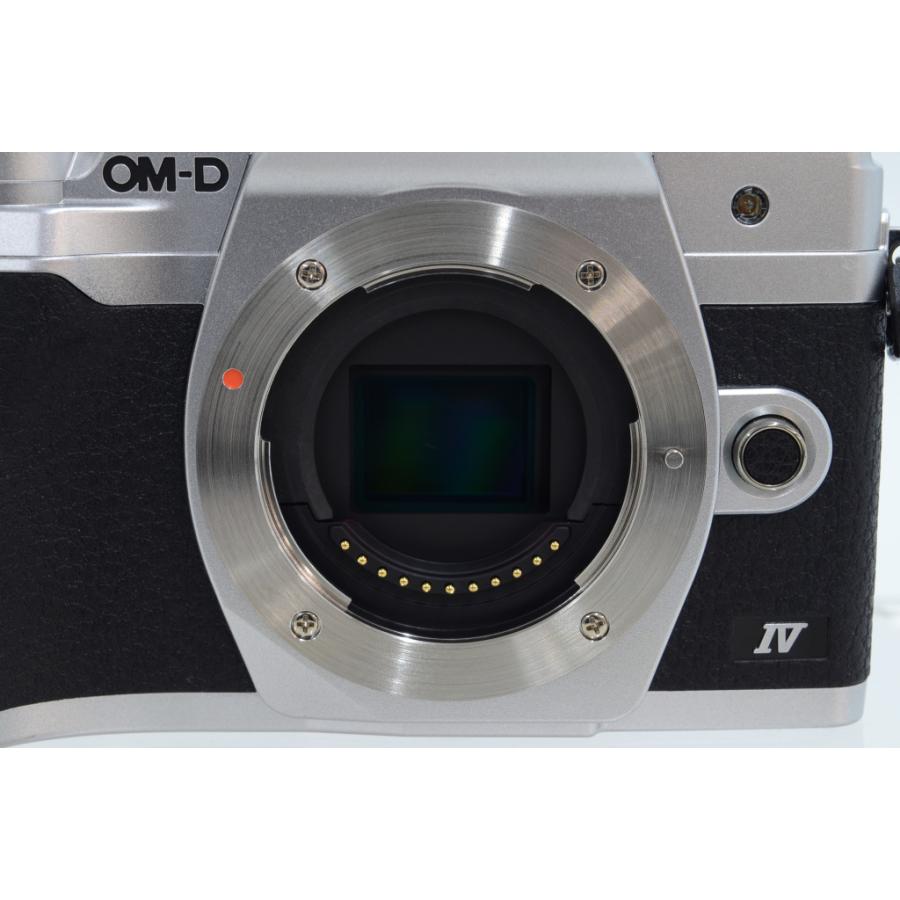 【中古】(オリンパス) OLYMPUS OM-D E-M10 MARK IV ボディ シルバー OM-D [中古]OLYMPUS E-M10 Mark IV ボディ シルバー : 中古