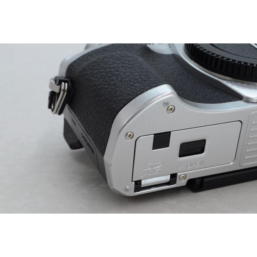 OM-D [中古]OLYMPUS E-M10 Mark IV ボディ シルバー : 中古