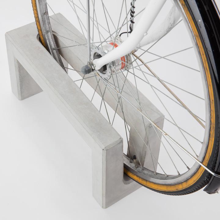 自転車スタンド 屋外 置くだけ おしゃれ 「コンクリート製 自転車スタンド 屋外 置くだけ おしゃれ 「コンクリート製