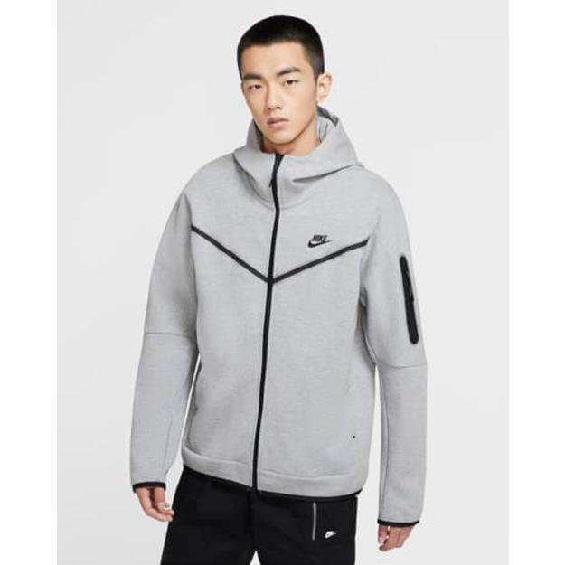 sportswear tech fleece
