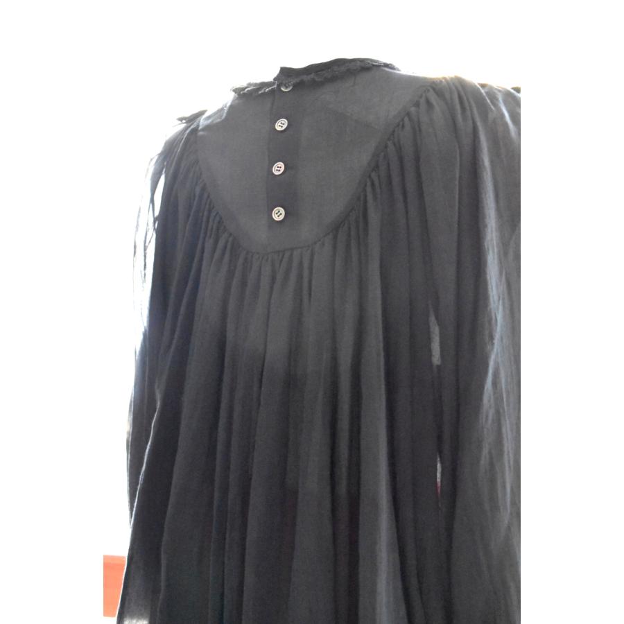 【美品】ビリティスディセッタン タックフリルカラーブラウス 黒ブラック 美品】ビリティスディセッタン タックフリルカラーブラウス 黒ブラック