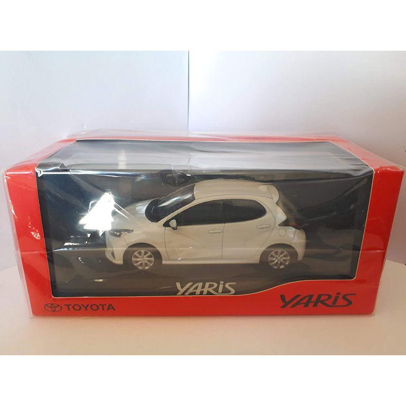 非売品 トヨタ TOYOTA 新型 YARIS ヤリス 1/30スケール ダイキャストミニカー 070 ホワイトパールクリスタルシャイン トヨタ TOYOTA 新型 YARIS ヤリス 1/30スケール ダイキャストミニカー ホワイトパールクリスタルシャイン 　
