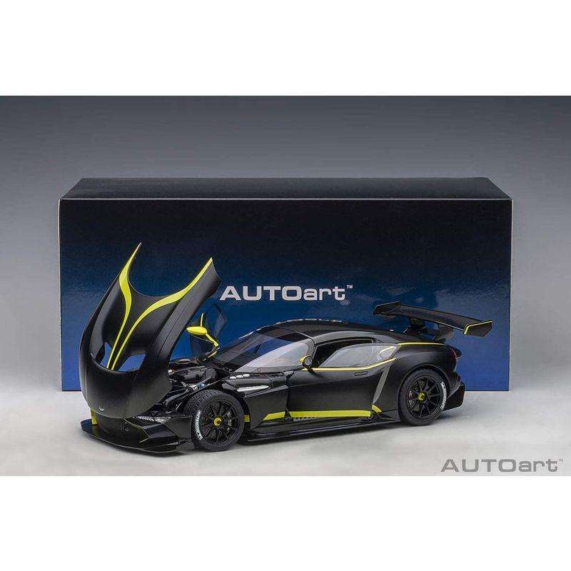 AUTOart 1/18 アストンマーチン ヴァルカン マット・ブラック/ライムグリーン・ストライプ 完成品 1/18 アストンマーチン ヴァルカン マット ブラック/ライムグリーン ストライプ 完成品