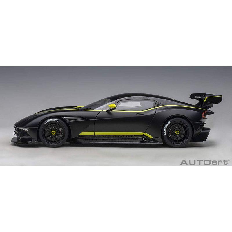 AUTOart 1/18 アストンマーチン ヴァルカン マット・ブラック/ライムグリーン・ストライプ 完成品 1/18 アストンマーチン ヴァルカン マット ブラック/ライムグリーン ストライプ 完成品