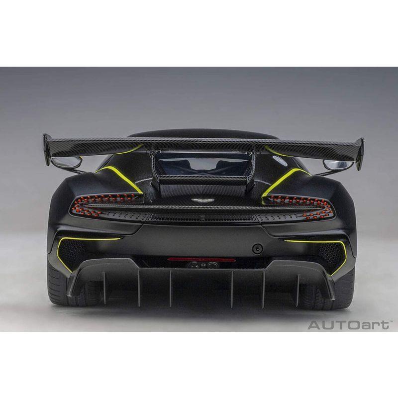 AUTOart 1/18 アストンマーチン ヴァルカン マット・ブラック/ライムグリーン・ストライプ 完成品 1/18 アストンマーチン ヴァルカン マット ブラック/ライムグリーン ストライプ 完成品