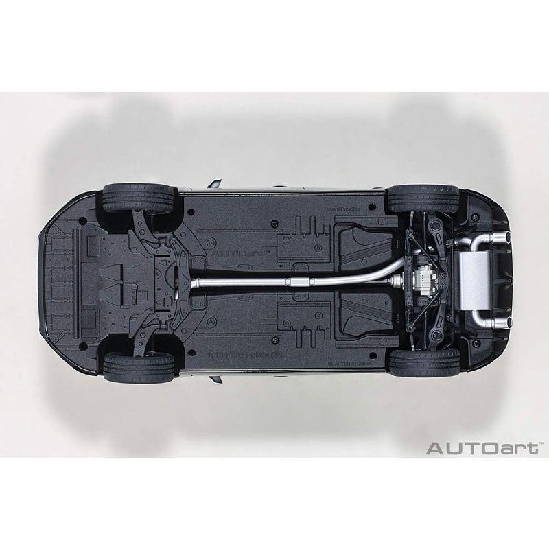 【日本未発売】 AUTOart 1/18 フォード フォーカス RS ブラック 完成品 【4478466498】(23310円)
