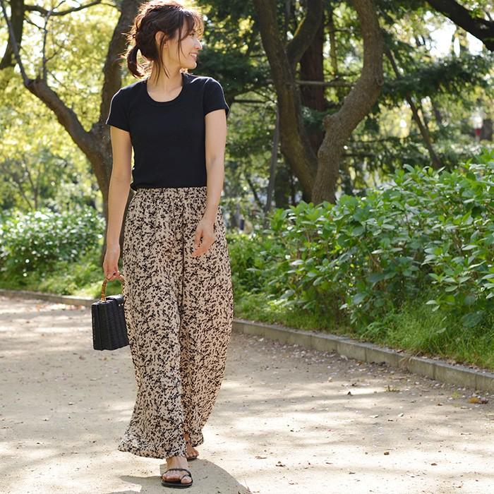 ワイドパンツ レディース パンツ ボトム コーデ 50代 40代 春 白 小花柄 ズボン ロング ウエストゴム ブラック ベージュ 黒 夏 Jgコレクション Jg Nbt1 Jungle Jungle 通販 Yahoo ショッピング