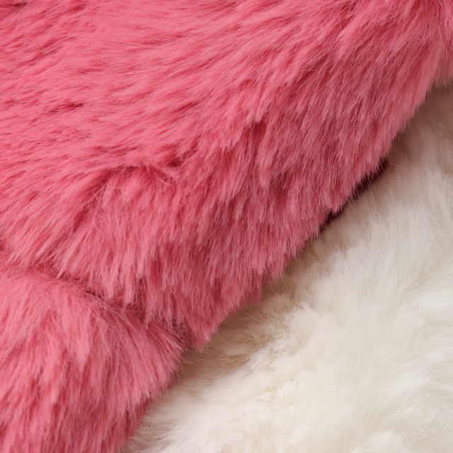 CanNana 犬服 コート ドッグウェア ブローチ付き冬いちごファーコート