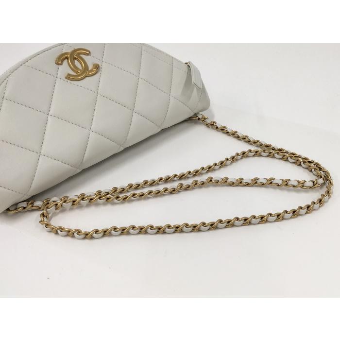 CHANEL（シャネル） ボディバッグ マトラッセ ラムスキン AS4991