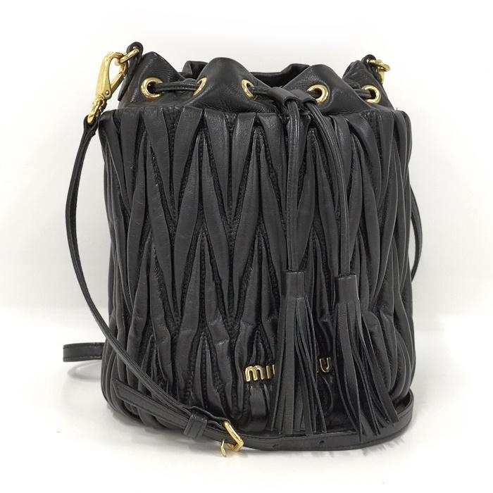 miumiu ショルダーバッグ マテラッセ レザー ブラック 5BE014 