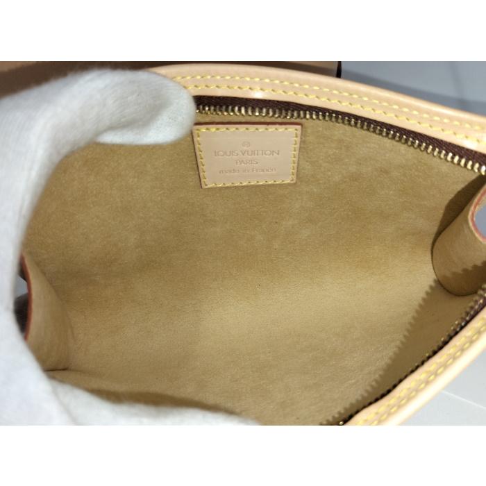 LOUIS VUITTON（ルイ・ヴィトン） マレ ヴァンティエム ショルダー 