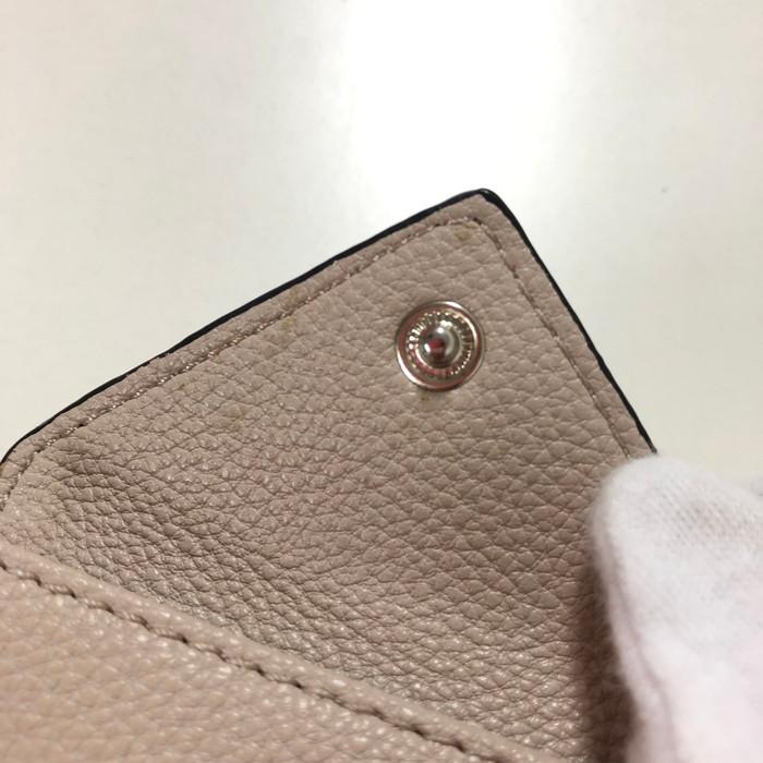 GUESS 三つ折り財布 ミニウォレット JP743438 ベージュ系 [jgg GUESS 三つ折り財布 ミニウォレット JP743438 ベージュ系 [jgg