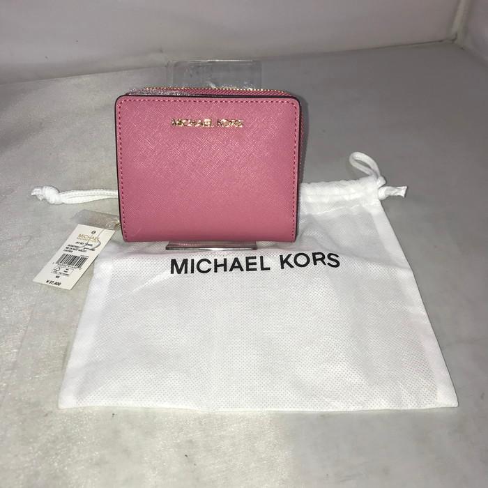 MICHAEL KORS（マイケルコース） 二つ折り財布 レザー ピンク