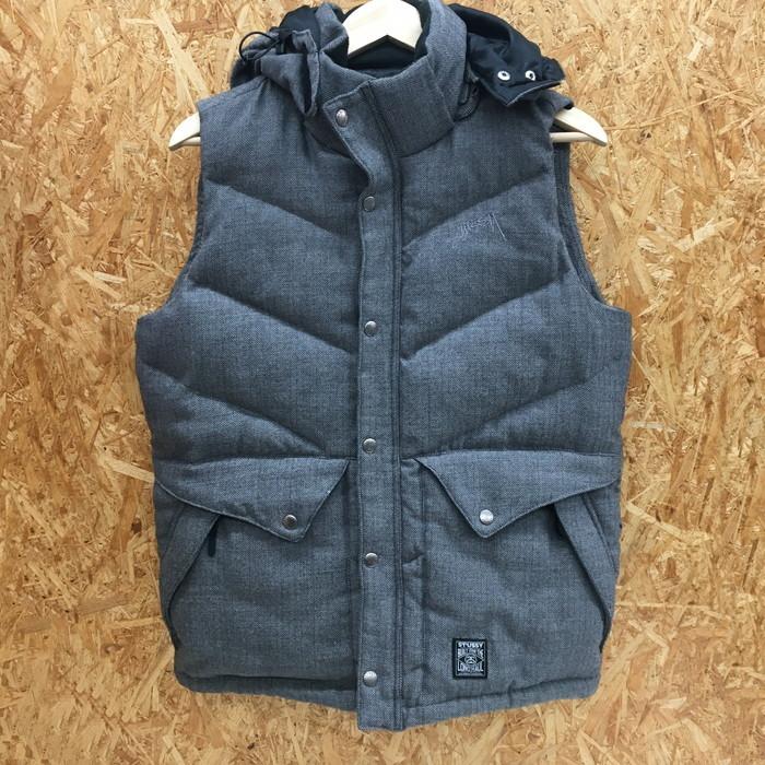 中古 ステューシー メンズ ダウンベスト フード付き 表記サイズ L グレー Jggi ジャングルジャングル 通販 Yahoo ショッピング