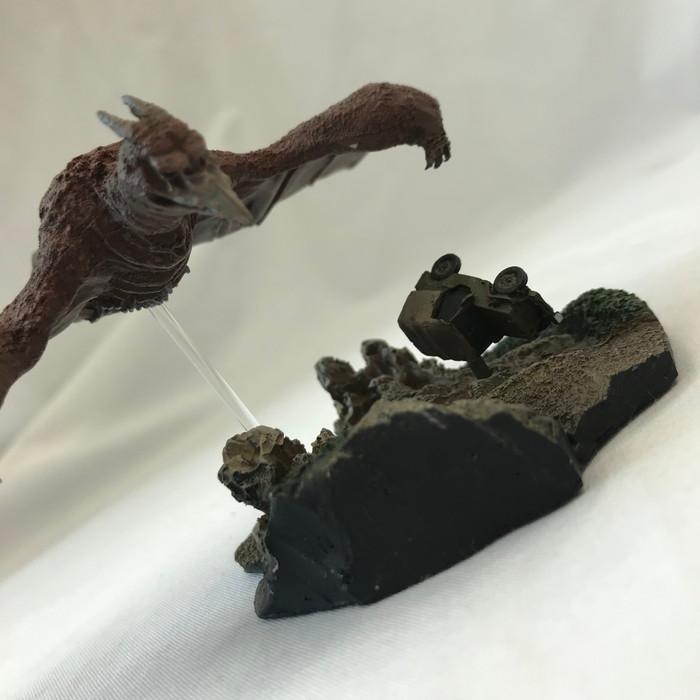 中古】空の大怪獣 ラドン 1956 飛行形態 フィギュア ゴジラ [jgg 中古】空の大怪獣 ラドン 1956 飛行形態 フィギュア ゴジラ [jgg
