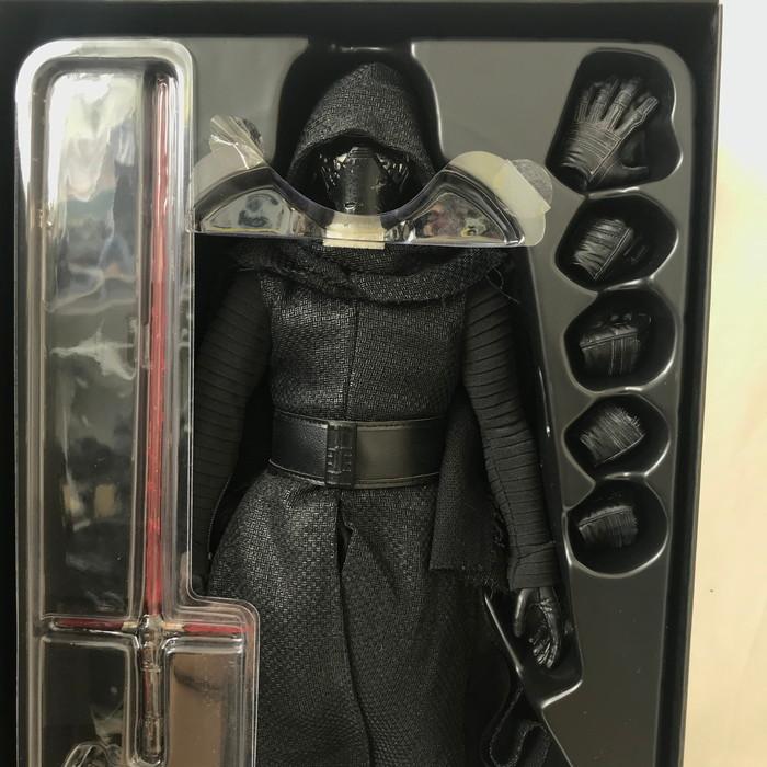 ホットトイズ STAR WARS フォースの覚醒 KYLO REN MMS320 ホットトイズ STAR WARS フォースの覚醒 KYLO REN MMS320