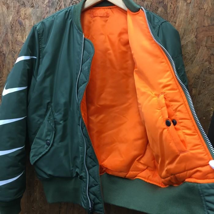 NIKE 【中古】アルファ ナイキ カスタム MA-1ジャケット カーキ NIKE 【中古】アルファ ナイキ カスタム MA-1ジャケット カーキ