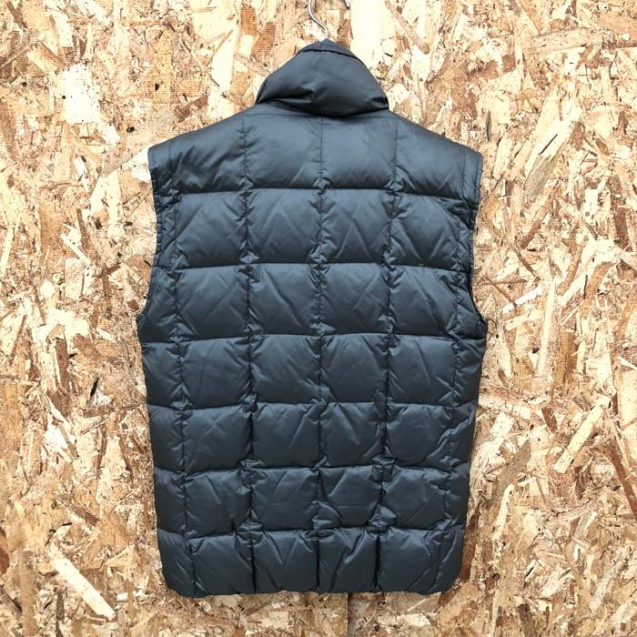 DOLCE&GABBANA メンズ ダウンベスト カーキグレー サイズ:46 DOLCE&GABBANA メンズ ダウンベスト カーキグレー サイズ:46