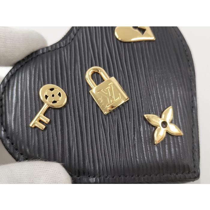 LOUIS VUITTON（ルイ・ヴィトン） ポルトモネ クール ラブロック 