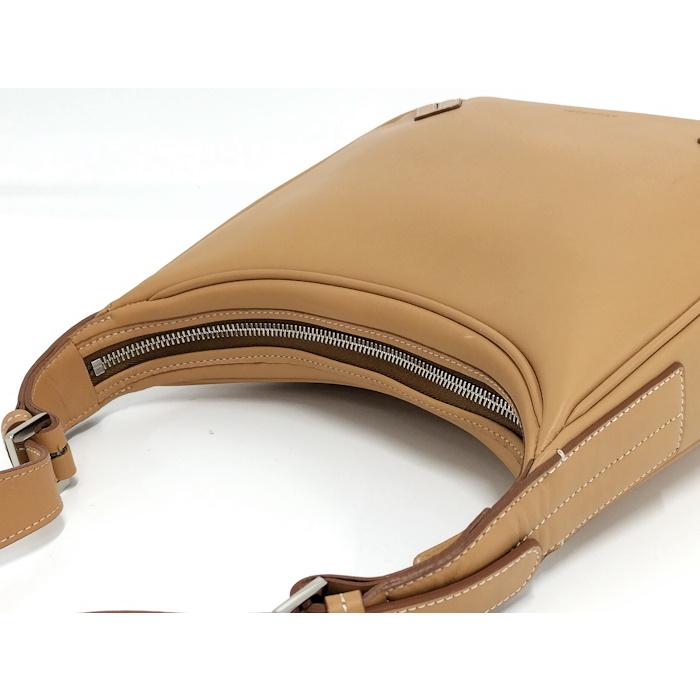 BURBERRY（バーバリー） ワンショルダーバッグ レザー キャメル 