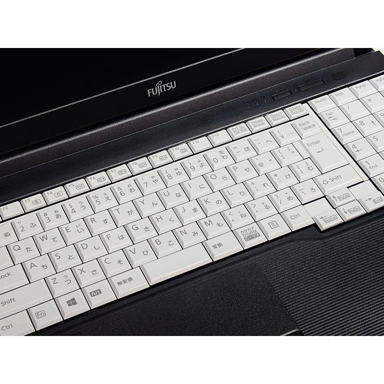 2022年 富士通 A5511/HX i5-1135G7 16GB 256GB 富士通 ノートパソコン（PC） LIFEBOOK A5511/G 製品詳細