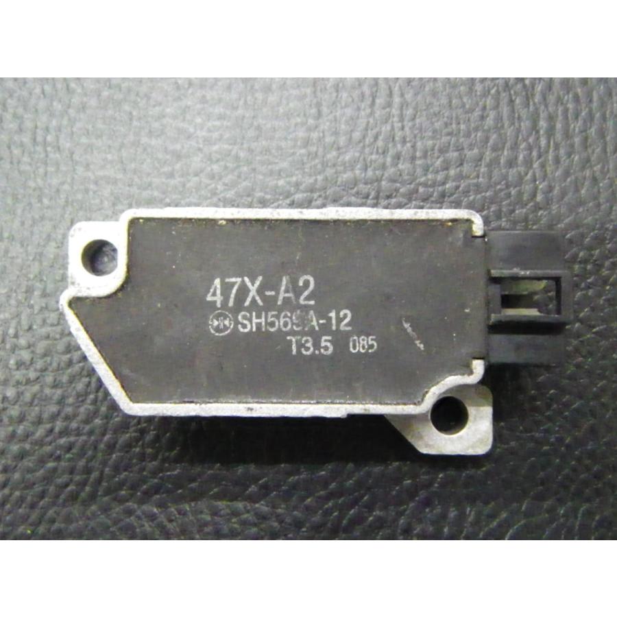 YAMAHA（ヤマハ） 中古 純正部品 YAMAHA R1-Z 3XC レギュレーター 型式