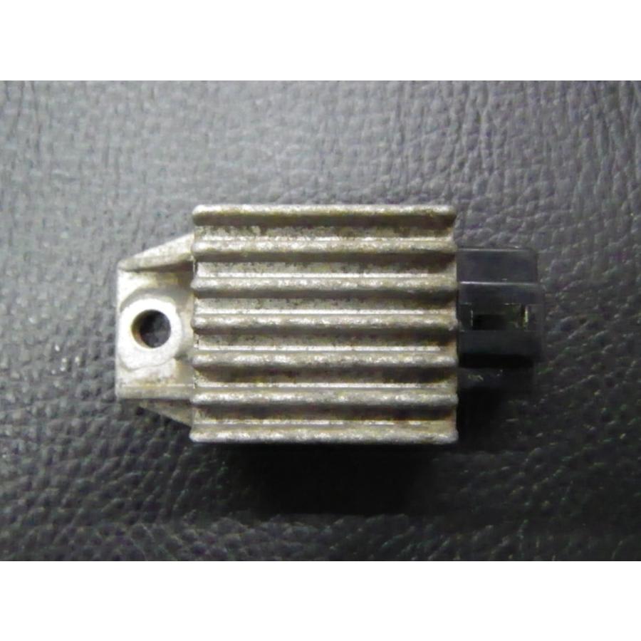 ホンダ（HONDA） 中古 純正部品 ディオ Dio AF18 AF25 レギュレーター