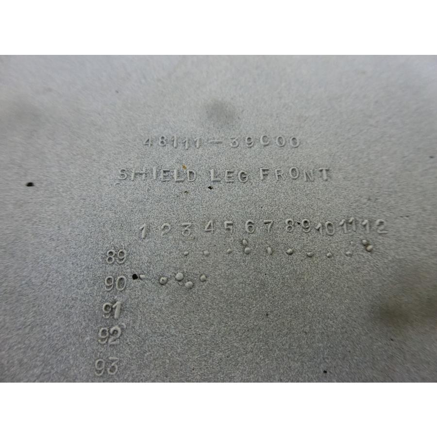 スズキ（SUZUKI） 中古 純正部品 セピア SEPIA CA1EA シールド レッグ