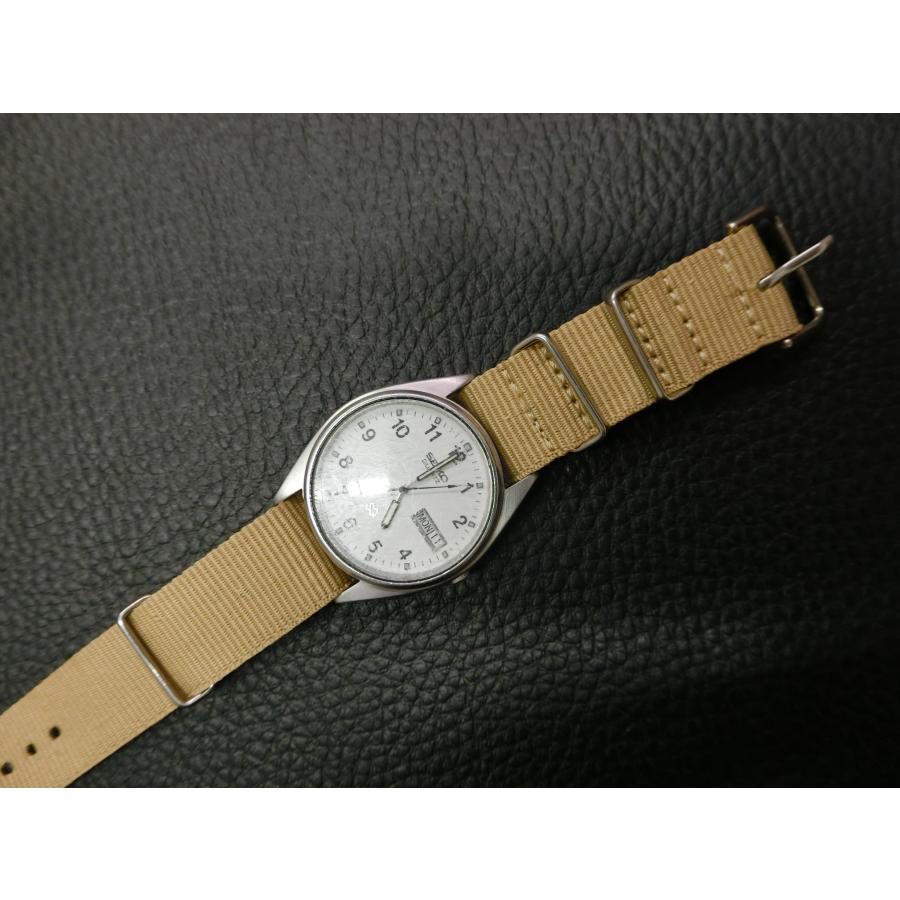 SEIKO（セイコー） クォーツ QUARTZ SQ アナログ時計 3針 デイデイト
