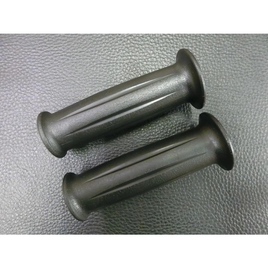 未使用 原付用 汎用 グリップ 非貫通式 全長: 112mm グリップ内径: 左