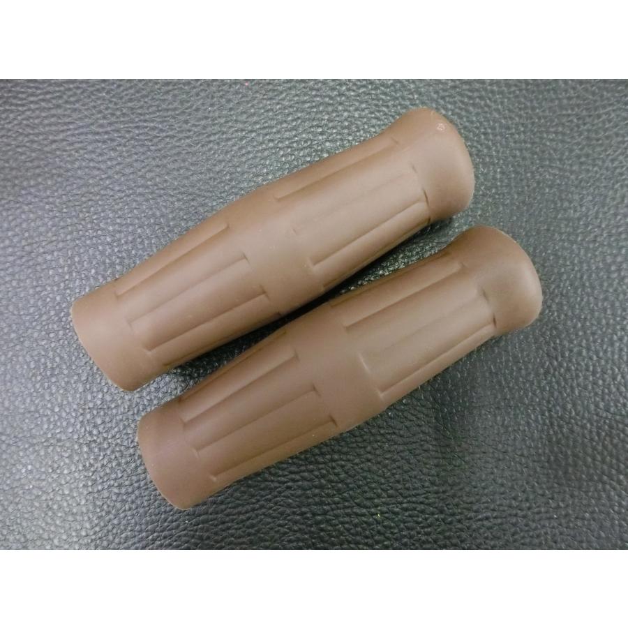 未使用 タル型 グリップ 茶 非貫通 全長: 128mm グリップ内径: 左25mm