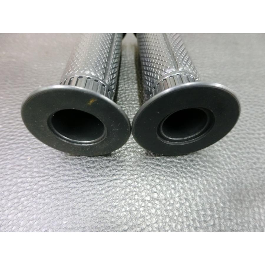 寸法　確認用 未使用 原付用 汎用 グリップ 非貫通式 全長: 112mm グリップ内径: 左