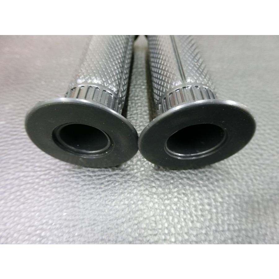 未使用 原付用 汎用 グリップ 非貫通式 全長: 112mm グリップ内径: 左