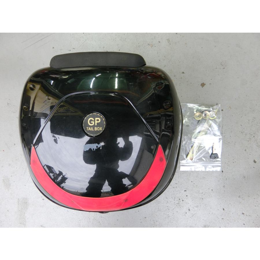 中古美品バイクリアボックス アルミトップケース (65L Black 黒) 中古部品 GP TAILBOX リアボックス テールボックス トップケース 黒