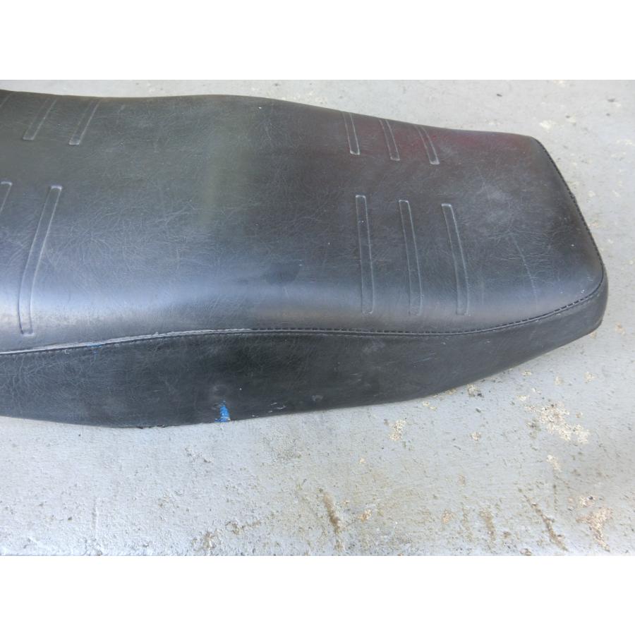 スズキ（SUZUKI） 中古 SUZUKI GS250FW GJ71A シート アッシ 参考品番