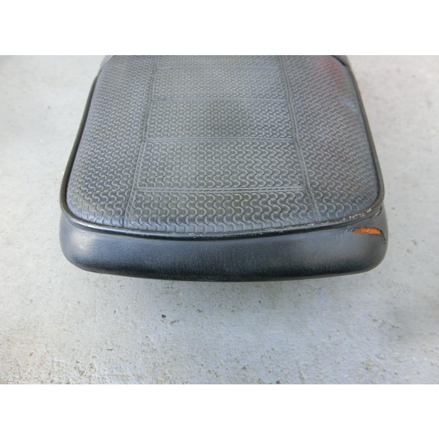 カワサキ（Kawasaki） 中古 KAWASAKI ZRX400 ZR400E シート 参考品番