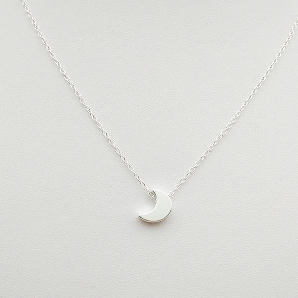 ネックス ペンダント 三日月 月 モチーフ アクセサリー レディース 雑貨 Nc ゴールド シルバー ムーン 月型 Anc1 Juno Store 通販 Yahoo ショッピング