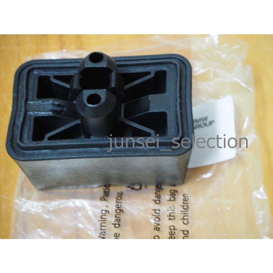BMW 純正 E63 E64 E65 E66 リア リフトサポート ジャッキポイント 630i 645Ci 650i M6 735i 740i 745i 750i 745Li 750Li 760Li | BMW | 02