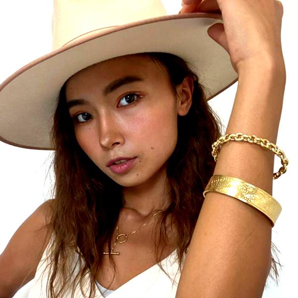 ハワイアンジュエリー 太め バングル スクロール 波 レディース メンズ 金属アレルギー対応 サージカル ステンレス プレゼント インスタ saleの画像