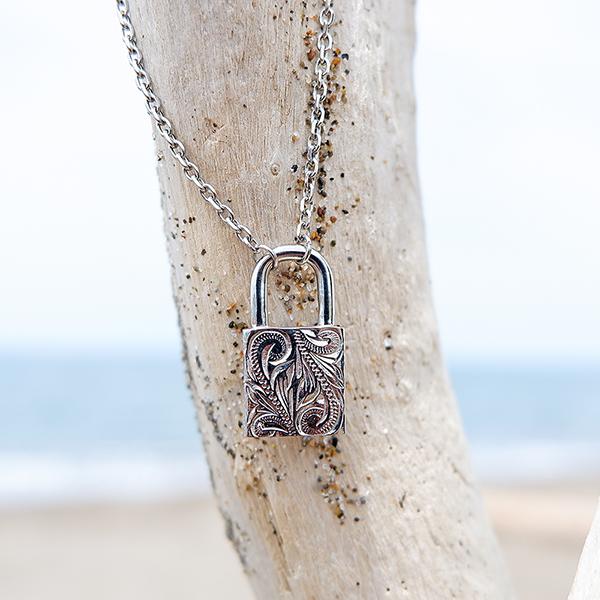 ハワイアンジュエリー ネックレス ステンレス パドロック 南京錠 鍵