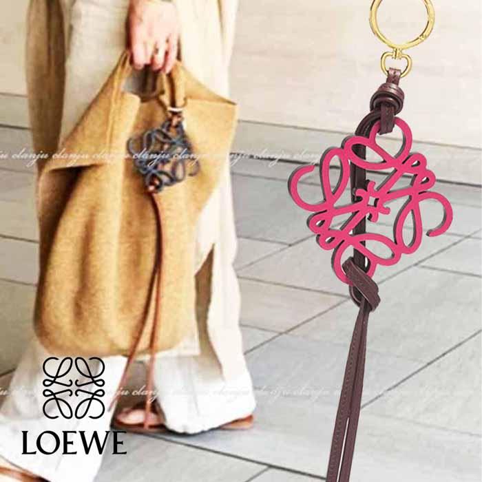 ロエベ LOEWE アナグラム チャーム (クラシックカーフ＆真鍮