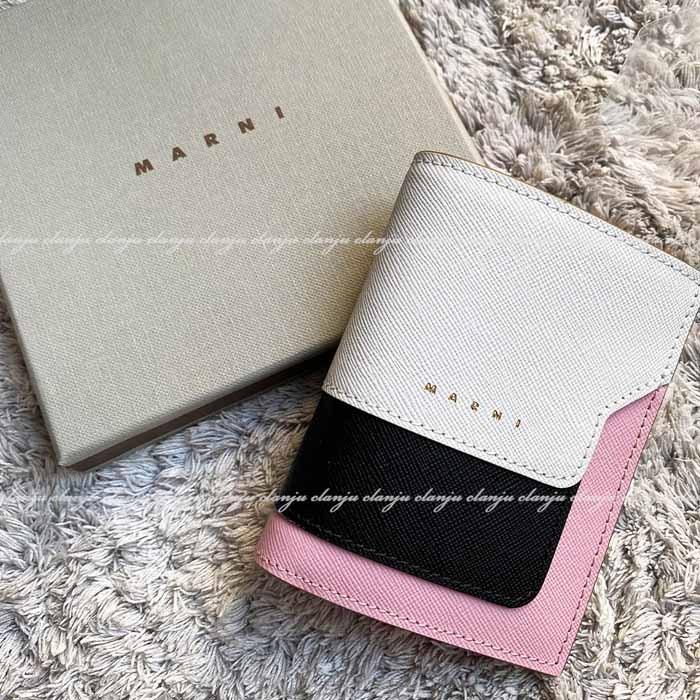 マルニ Marni コンパクト 二つ折り財布 Pfmoq14u ピンク Bym Jurer ヤフーショップ 通販 Yahoo ショッピング