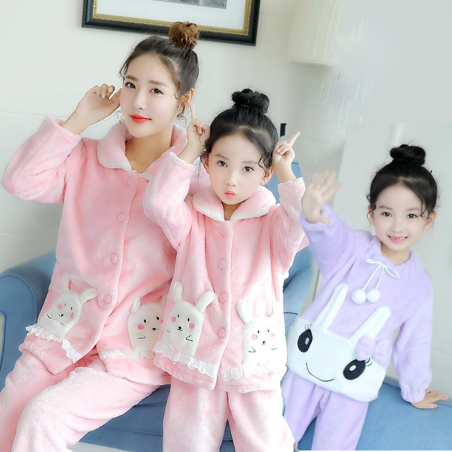 親子 ペアルック パジャマ ペア カップル 子供服 大人 レディース 家族 お揃い 長袖 兎 うさぎ 着ぐるみ ふわふわ もこもこ 動物 暖かい カジュアル Lss 378 Just For You Online Store 通販 Yahoo ショッピング