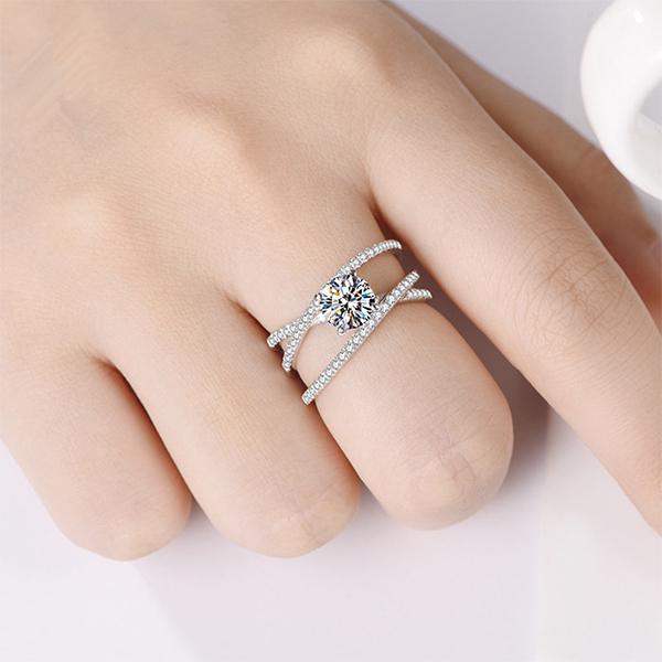 指輪 レディース 3連 豪華 18金 1カラット 大粒 贅沢 エタニティ