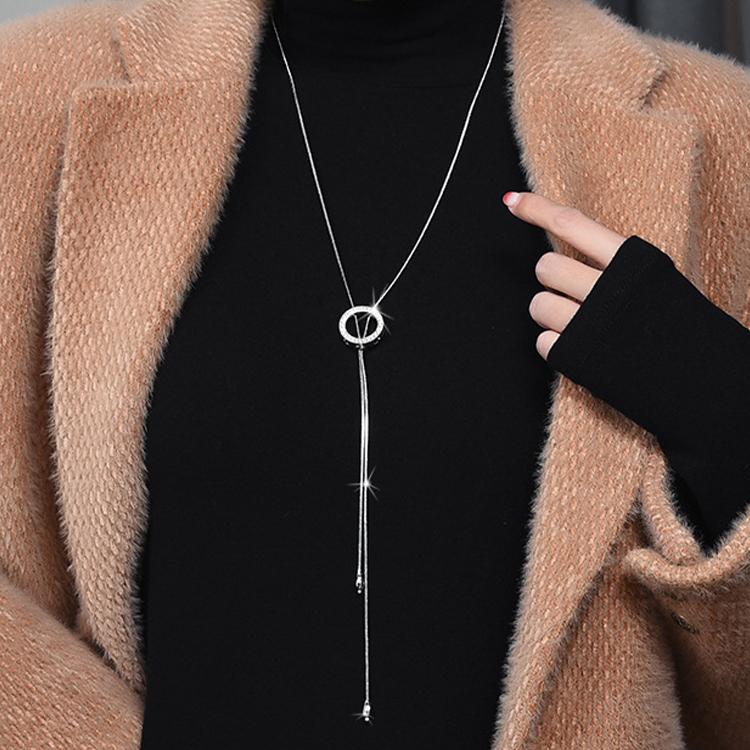 週末限定お値下げ‼️【イデアルーチェ】 キラキラショルダーロンT 新品‼️ 洗濯機可/S-LL】周りと差がつく チェーンステッチロゴロンT