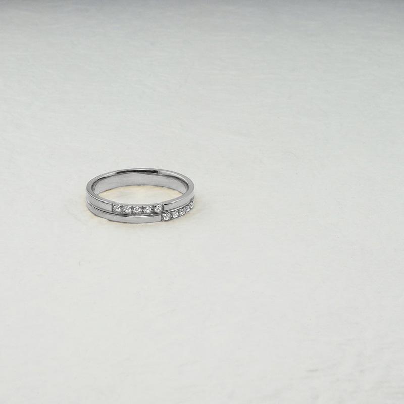 クロス ダイヤモンドリング 3mm幅 18金 K18ゴールド  K18 注文製作 プレゼント ギフト 受注 爆買の画像