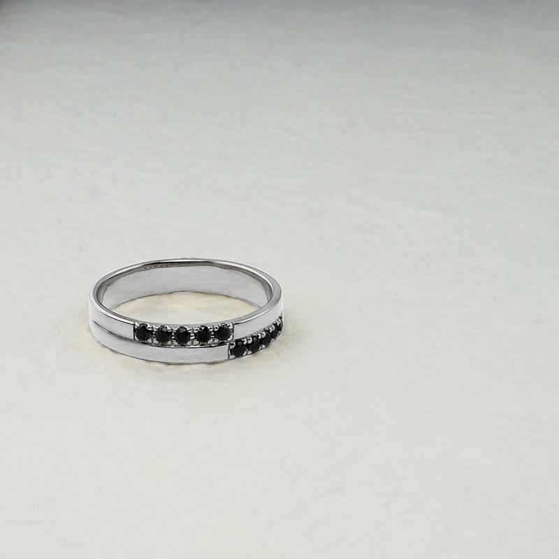 メンズ リング ブラックダイヤ メンズリング 10金 5mm幅 ダイヤモンド クロスデザイン K10 K10ゴールド 指輪 記念日 プレゼント クロス 十字架 男性用 受注 爆買の画像