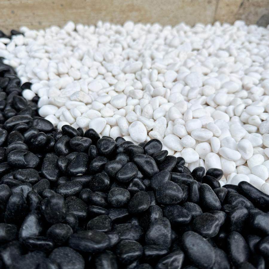 TAIKOH 高級黒玉石 黒光石 3分 12-16mm 200kg 化粧砂利 ブラック 黒 磨き 玉石 小_10